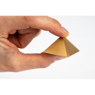 Cestovní titanová pyramida 3x3cm “zlatá” obr.3